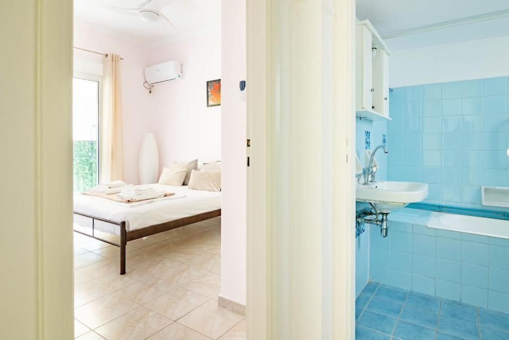 Your Perfect Place 1Min From Kato Patissia Station -100Mbps Athens Luaran gambar