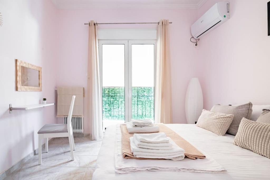 Your Perfect Place 1Min From Kato Patissia Station -100Mbps Athens Luaran gambar