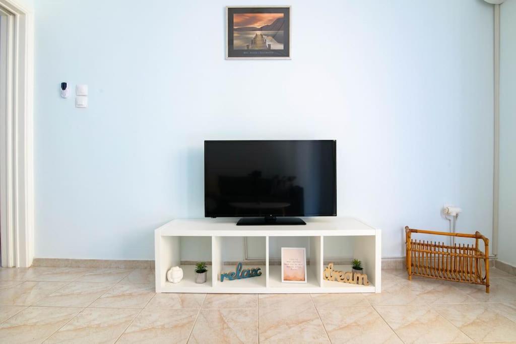 Your Perfect Place 1Min From Kato Patissia Station -100Mbps Athens Luaran gambar